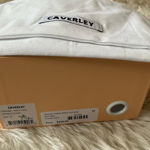 Caverley silver Kolt heel in size 7. Never worn. - Picture 6 of 6